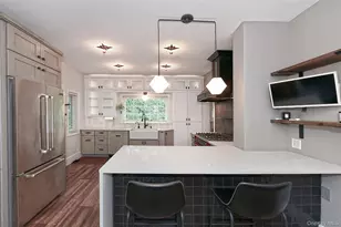 3 Beacon Hill Rd, Port Washington, NY 11050 - Photo 12
