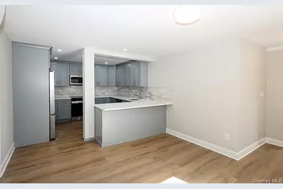 40 The Place, Glen Cove, NY 11542 - Photo 8