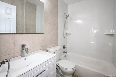 40 The Place, Glen Cove, NY 11542 - Photo 26