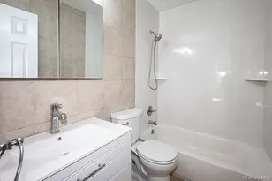 40 The Pl, Glen Cove, NY 11542 - Photo 26