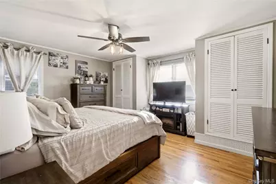 35 Wyant Avenue, Ronkonkoma, NY 11779 - Photo 28