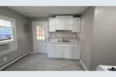 595 Saddle River Road, Monsey, NY 10952 - Photo 10