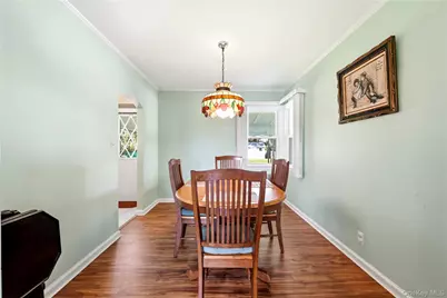305 W Nicholai Street, Hicksville, NY 11801 - Photo 8