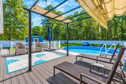 20 Danbury Avenue, Patchogue, NY 11772 - Photo 8