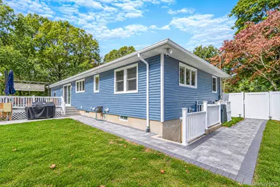20 Danbury Avenue, Patchogue, NY 11772 - Photo 20
