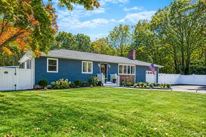20 Danbury Avenue, Patchogue, NY 11772 - Photo 22
