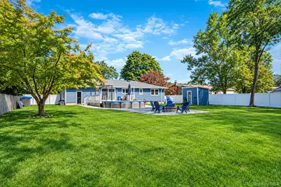 20 Danbury Avenue, Patchogue, NY 11772 - Photo 16