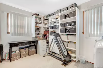 53 Spindle Road, Hicksville, NY 11801 - Photo 10