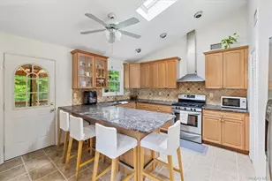 60 Smith Hill Rd, Airmont, NY 10952 - Photo 8