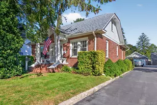 69 Robert St, Patchogue, NY 11772 - Photo 28