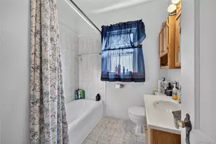 69 Robert St, Patchogue, NY 11772 - Photo 8