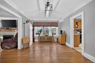 69 Robert St, Patchogue, NY 11772 - Photo 6