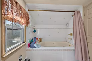 69 Robert St, Patchogue, NY 11772 - Photo 18