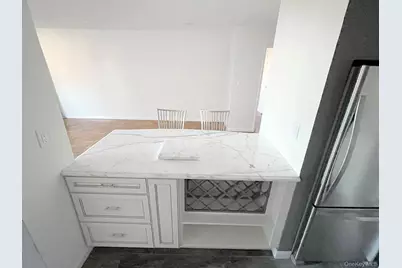 750 Shore Road #1H  2nd flr, Long Beach, NY 11561 - Photo 8