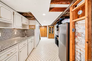 132 Herman Blvd, Franklin Square, NY 11010 - Photo 40
