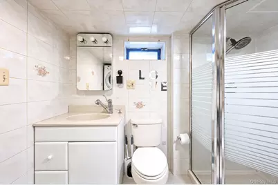 132 Herman Boulevard, Franklin Square, NY 11010 - Photo 36