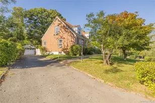 2 Whitman Rd, Yonkers, NY 10710 - Photo 22