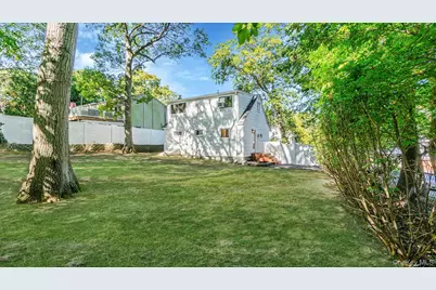 370 Boulder Street, Ronkonkoma, NY 11779 - Photo 22