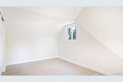 370 Boulder Street, Ronkonkoma, NY 11779 - Photo 10
