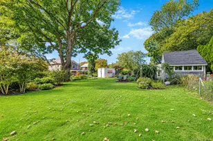 12 Collins Ave, East Hampton, NY 11937 - Photo 12