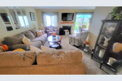 33 Amber Court, Poughkeepsie, NY 12603 - Photo 10