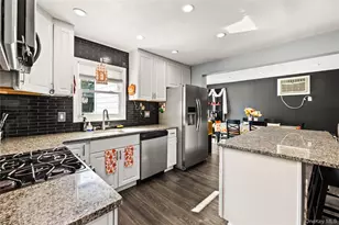 607 N Monroe Ave, Lindenhurst, NY 11757 - Photo 2