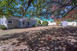 11 Frost Valley Dr, Patchogue, NY 11772 - Photo 26