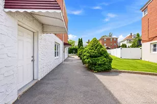 17 Abner Pl, Yonkers, NY 10704 - Photo 18