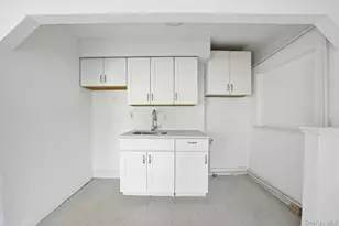 17 Abner Pl, Yonkers, NY 10704 - Photo 20