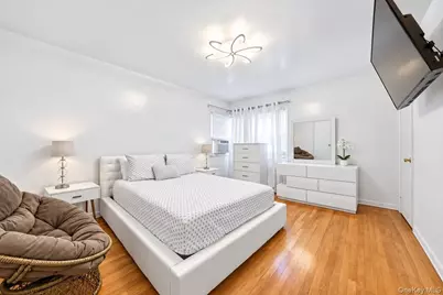 17 Abner Place, Yonkers, NY 10704 - Photo 14