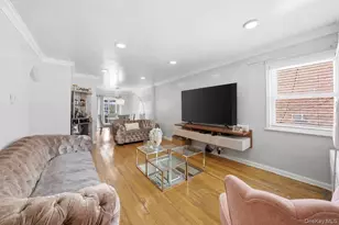 17 Abner Pl, Yonkers, NY 10704 - Photo 10