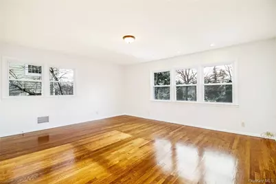86 Carthage Road, Scarsdale, NY 10583 - Photo 14