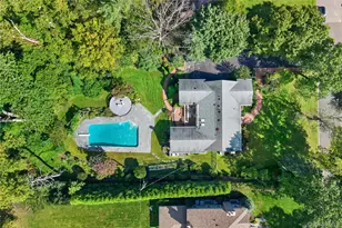 75 Plymouth Rd, Manhasset, NY 11030 - Photo 42