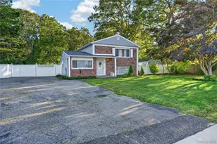3 Jasper Ave, Patchogue, NY 11772 - Photo 2