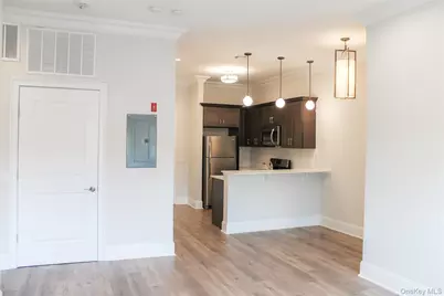 226 New York Avenue #307, Huntington, NY 11743 - Photo 6