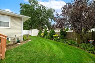 132 Yoakum Ave, Farmingdale, NY 11735 - Photo 20