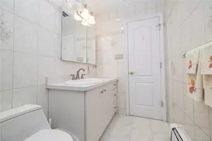 132 Yoakum Ave, Farmingdale, NY 11735 - Photo 14