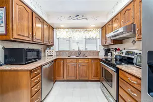 132 Yoakum Ave, Farmingdale, NY 11735 - Photo 12