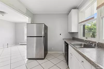 9 Plandome Place, Selden, NY 11784 - Photo 10