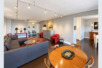 27010 Grand Central Parkway #28H, Floral Park, NY 11005 - Photo 4