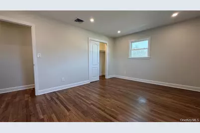 211 4th Avenue, West Babylon, NY 11704 - Photo 12