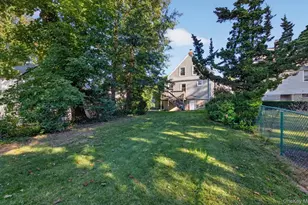 2 Austral Ave, Glen Cove, NY 11542 - Photo 28