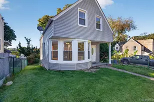 2 Austral Ave, Glen Cove, NY 11542 - Photo 4