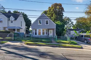 2 Austral Ave, Glen Cove, NY 11542 - Photo 2