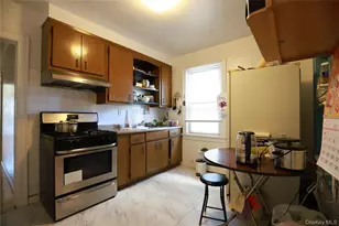 137-58 Kalmia Ave, Flushing, NY 11355 - Photo 16