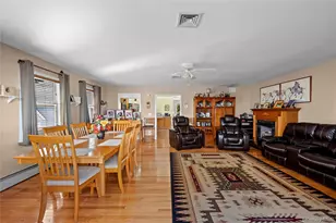 5 Heather Ct, Middle Island, NY 11953 - Photo 10