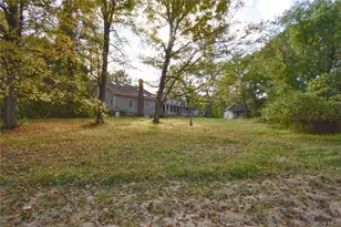 21 Fishkill Rd, Hopewell Junction, NY 12533 - Photo 12