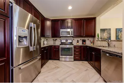 3410 Bennington Drive #3410, Fishkill, NY 12524 - Photo 10