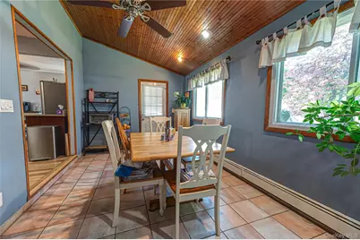 9 Po Lane, Hicksville, NY 11801 - Photo 10