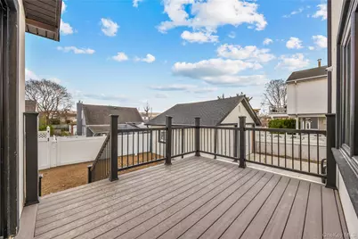 115 Marguerite Avenue, Elmont, NY 11003 - Photo 36